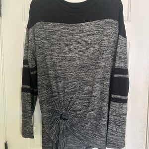 No Boundaries Black and Gray Top with Front Knot
